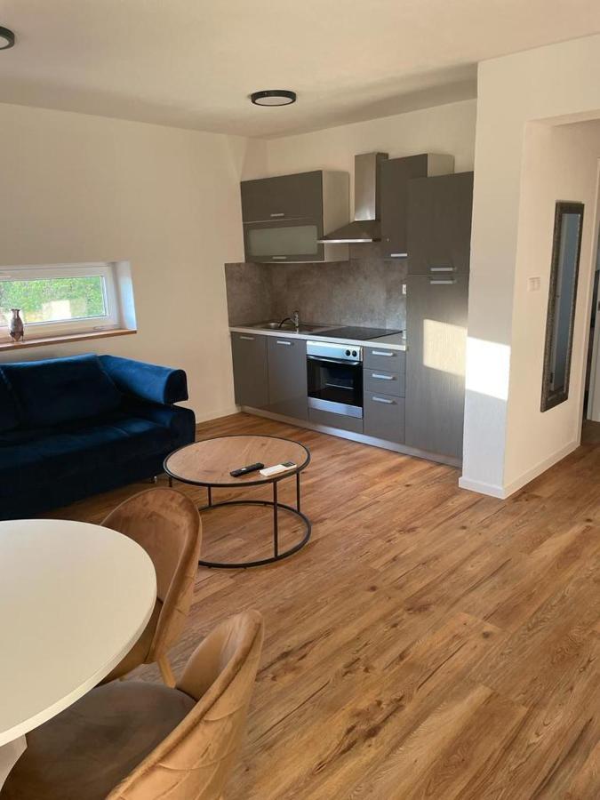Appartments Sara Jadranovo Εξωτερικό φωτογραφία